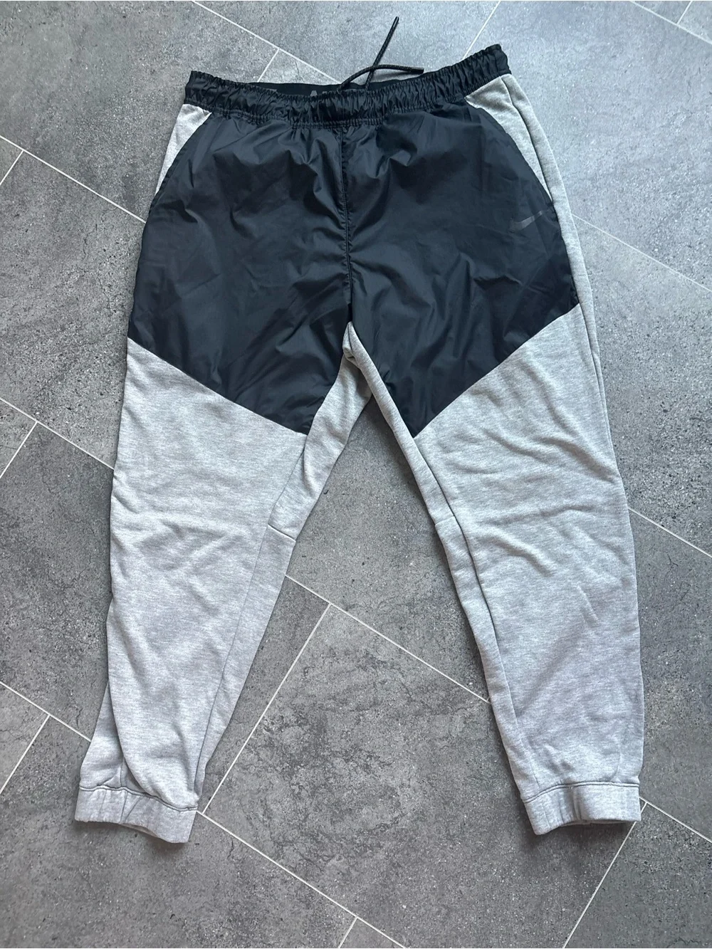 Men's Grey & Black Athletic Jogger Pants
